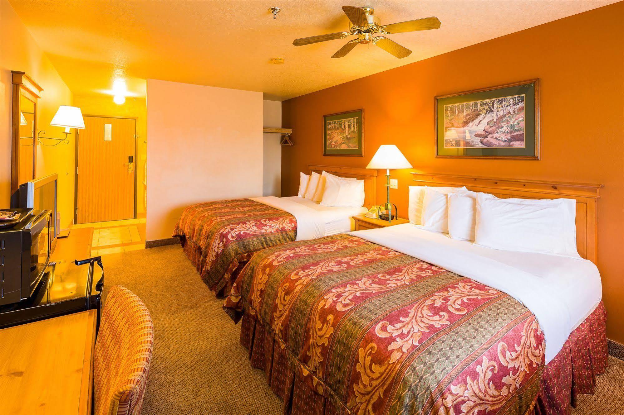 Alpine Inn & Suites Gunnison Ngoại thất bức ảnh