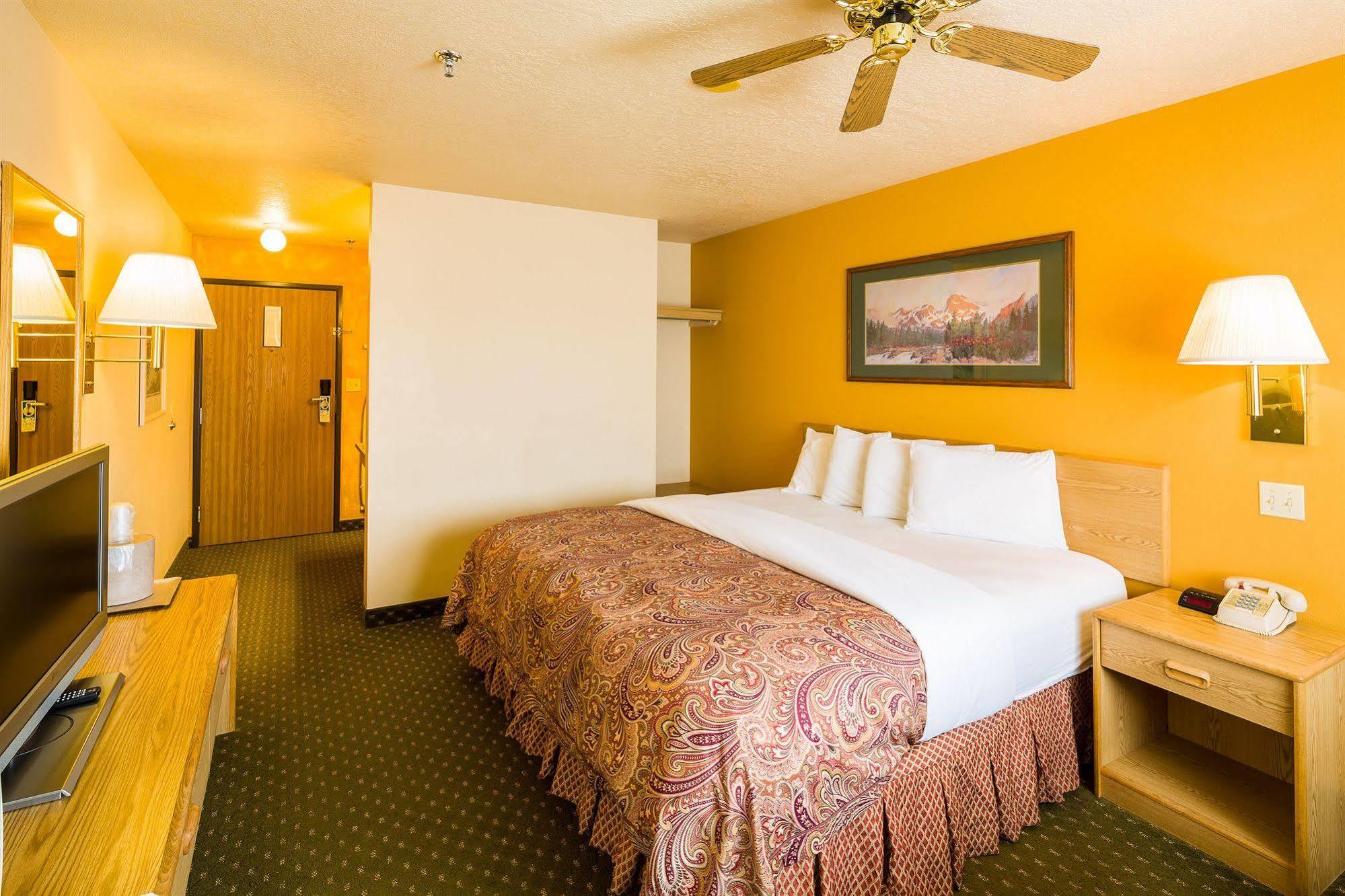 Alpine Inn & Suites Gunnison Ngoại thất bức ảnh