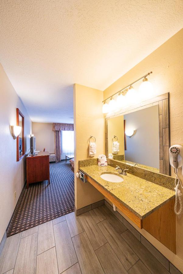 Alpine Inn & Suites Gunnison Ngoại thất bức ảnh