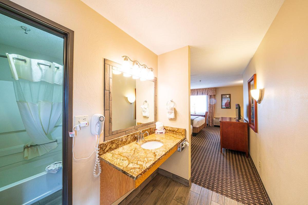 Alpine Inn & Suites Gunnison Ngoại thất bức ảnh